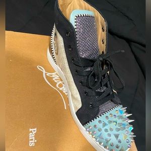USED AUTHENTIC CHRISTIAN LOUBOUTINS